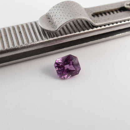 Pink-ish Violet Sapphire Natural Heated 0.96ct