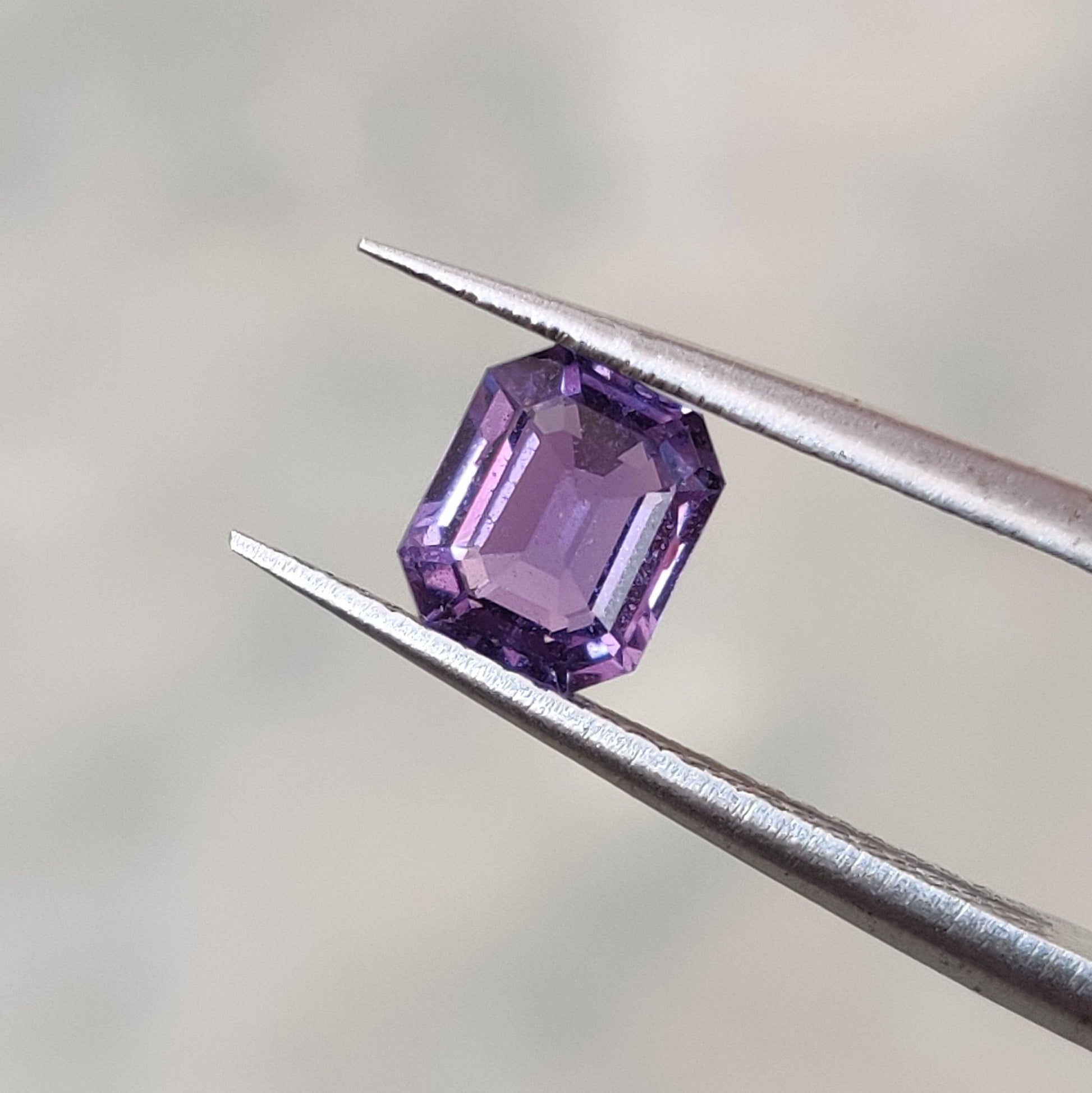 Violet/Purple Sapphire Natural Heated 1.04ct